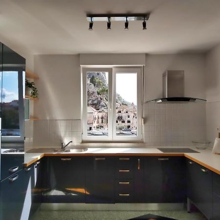 Mitra Zonata Pink Apartman Omiš Kültér fotó