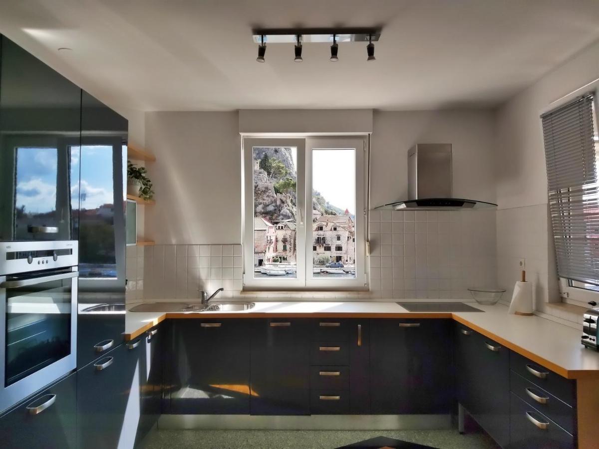 Mitra Zonata Pink Apartman Omiš Kültér fotó