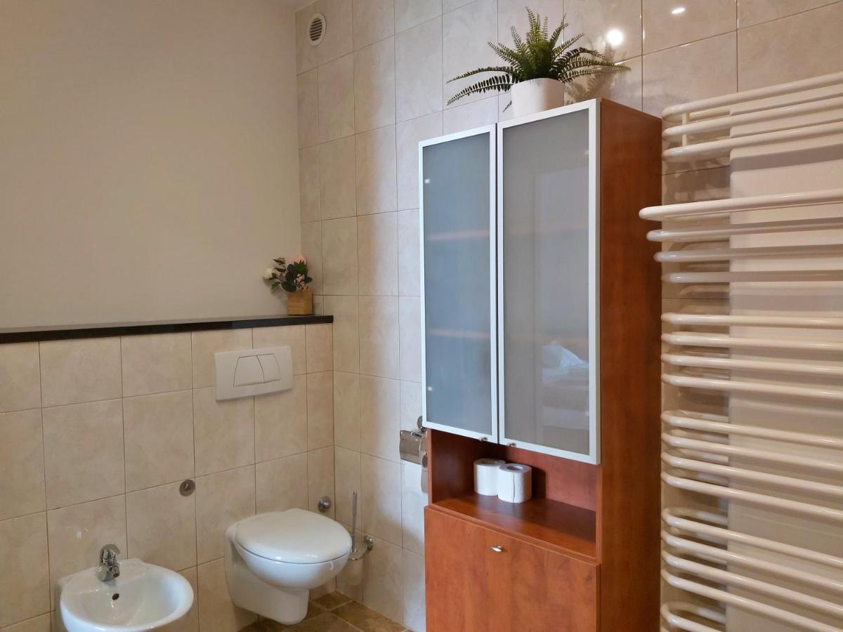 Mitra Zonata Pink Apartman Omiš Kültér fotó