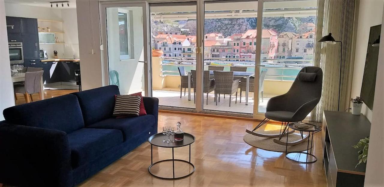Mitra Zonata Pink Apartman Omiš Kültér fotó
