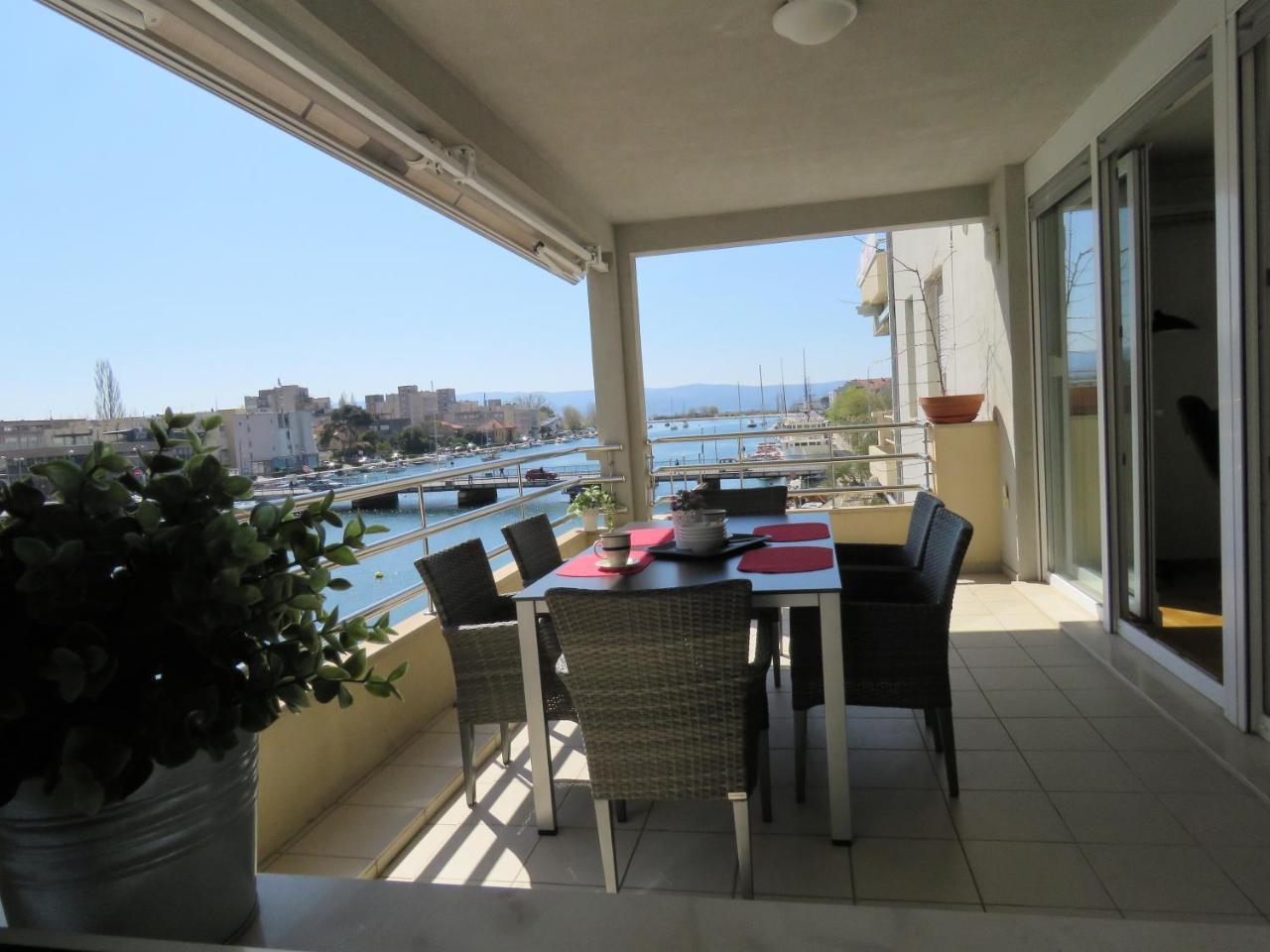 Mitra Zonata Pink Apartman Omiš Kültér fotó