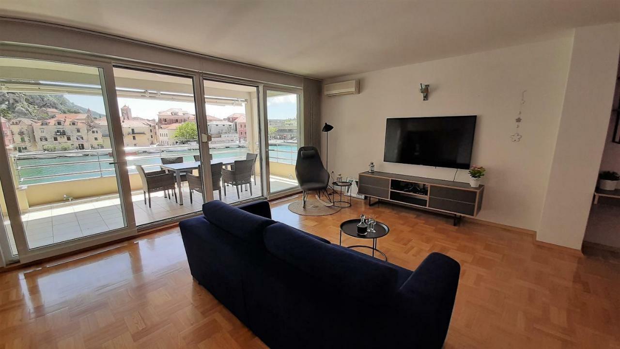 Mitra Zonata Pink Apartman Omiš Kültér fotó