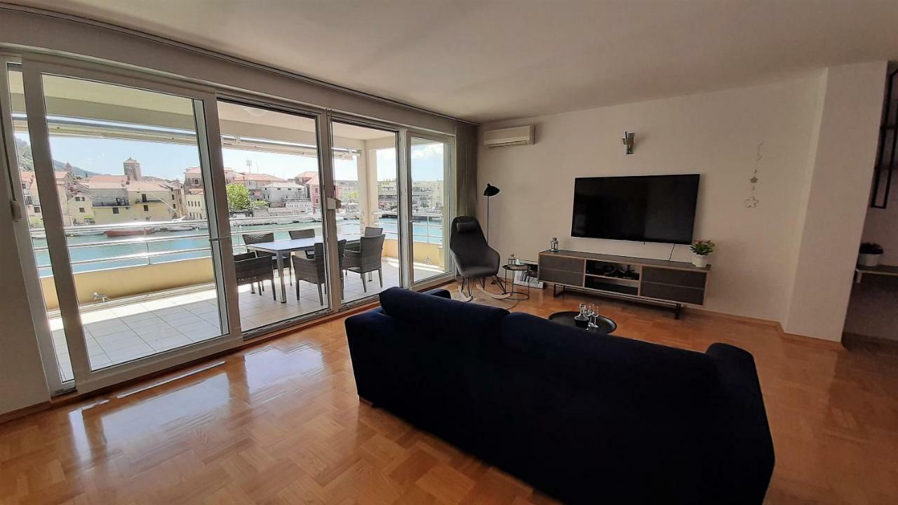 Mitra Zonata Pink Apartman Omiš Kültér fotó