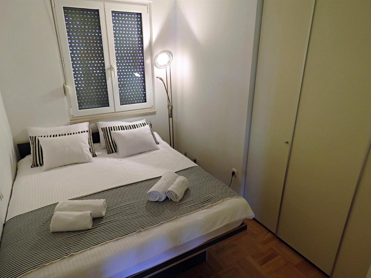 Mitra Zonata Pink Apartman Omiš Kültér fotó