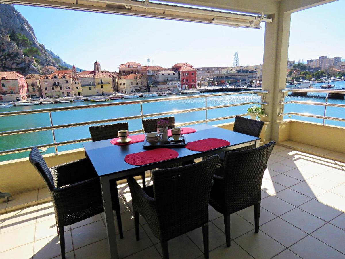 Mitra Zonata Pink Apartman Omiš Kültér fotó