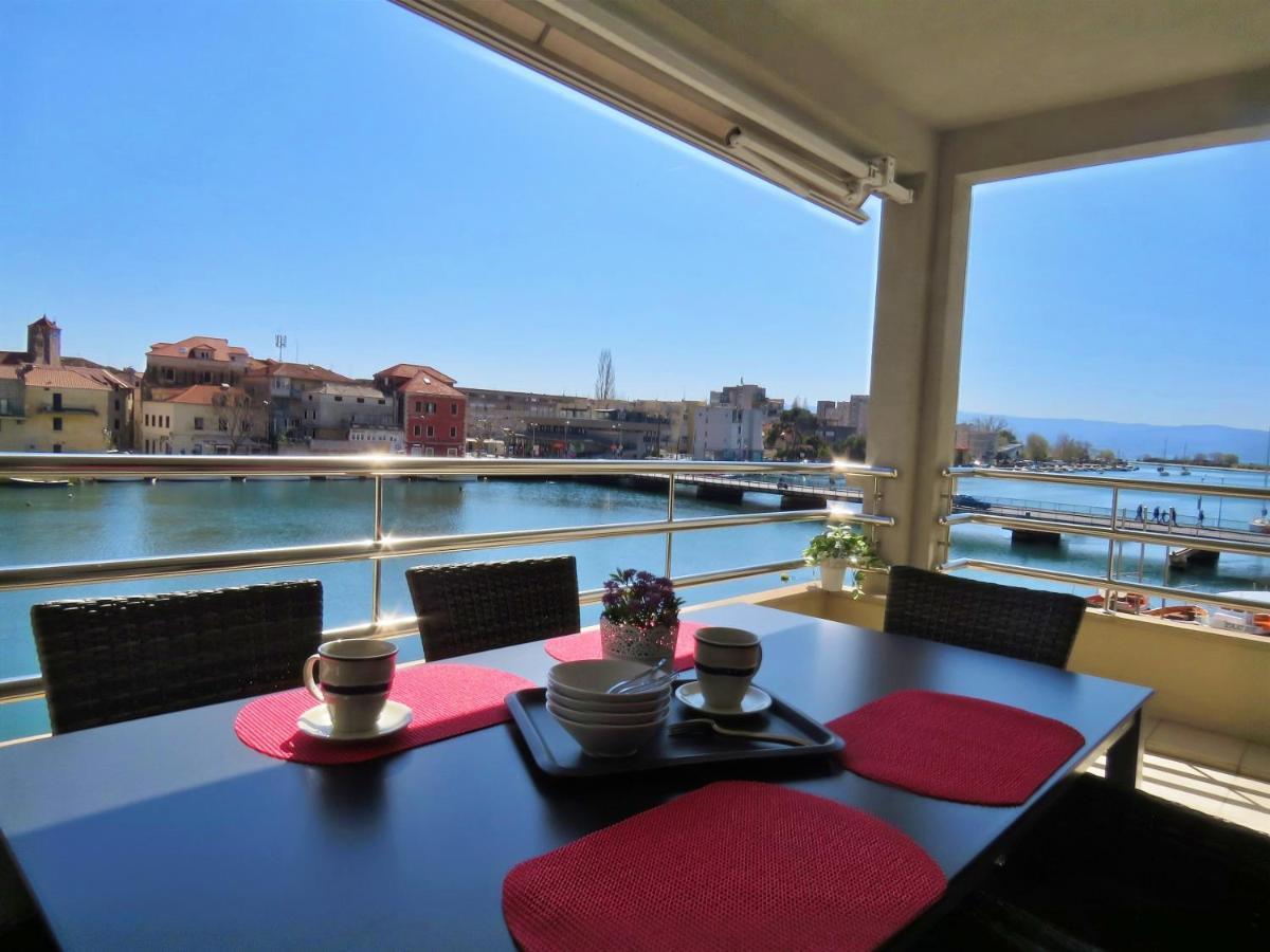Mitra Zonata Pink Apartman Omiš Kültér fotó