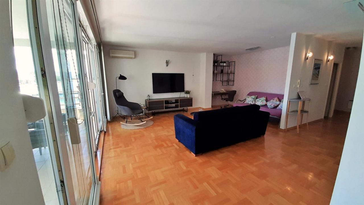 Mitra Zonata Pink Apartman Omiš Kültér fotó